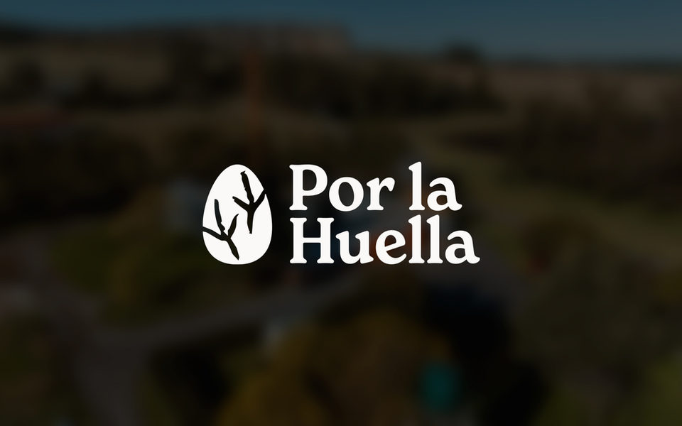 POR LA HUELLA